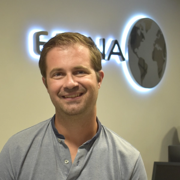 Vicente Salvador, CEO, programador fullstack senior y analista