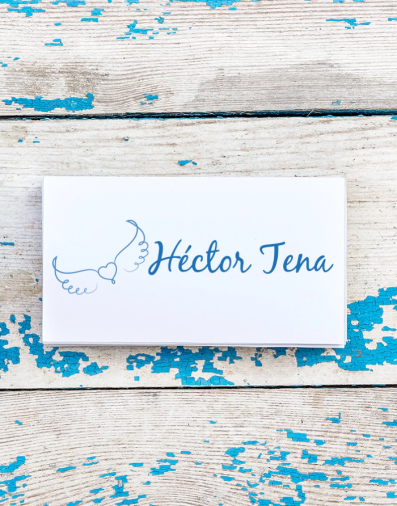 Logotipo Héctor Tena